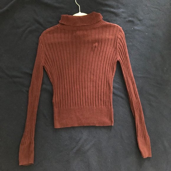 Turtleneck - Picture 2 of 3